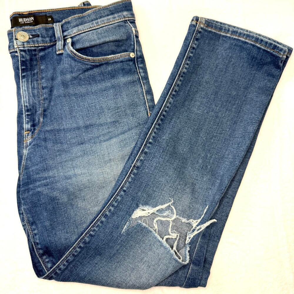 Hudson size 28 blue distressed